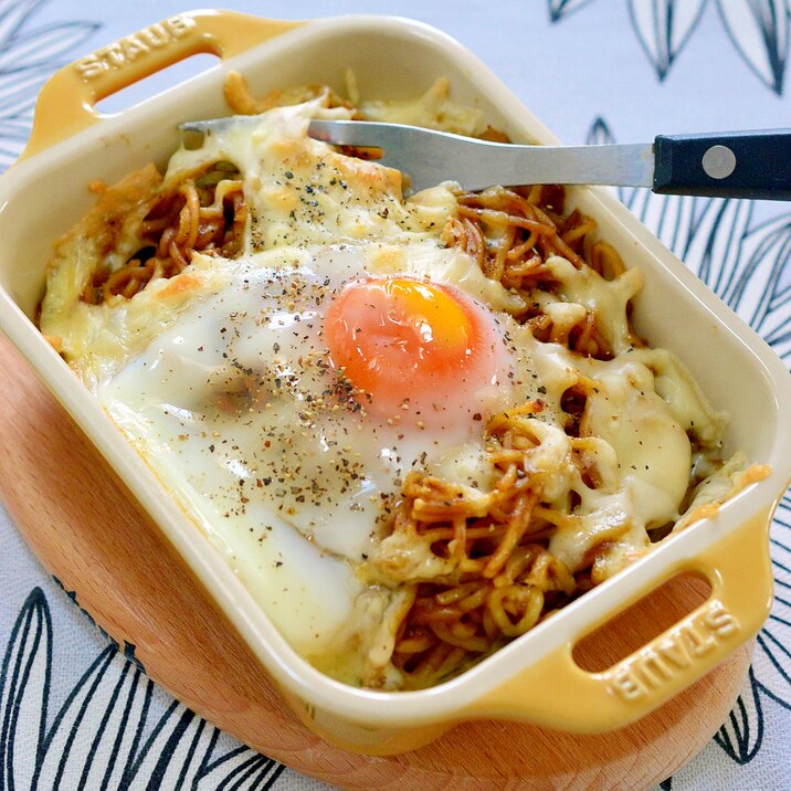 1食80円！カレーリメイク♪チーズ☆オム焼きカレー